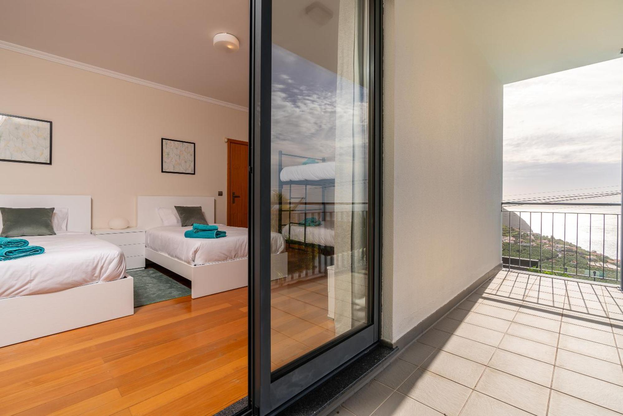 Villa Nunes, Big Holiday House With Private Pool Calheta  Exterior foto